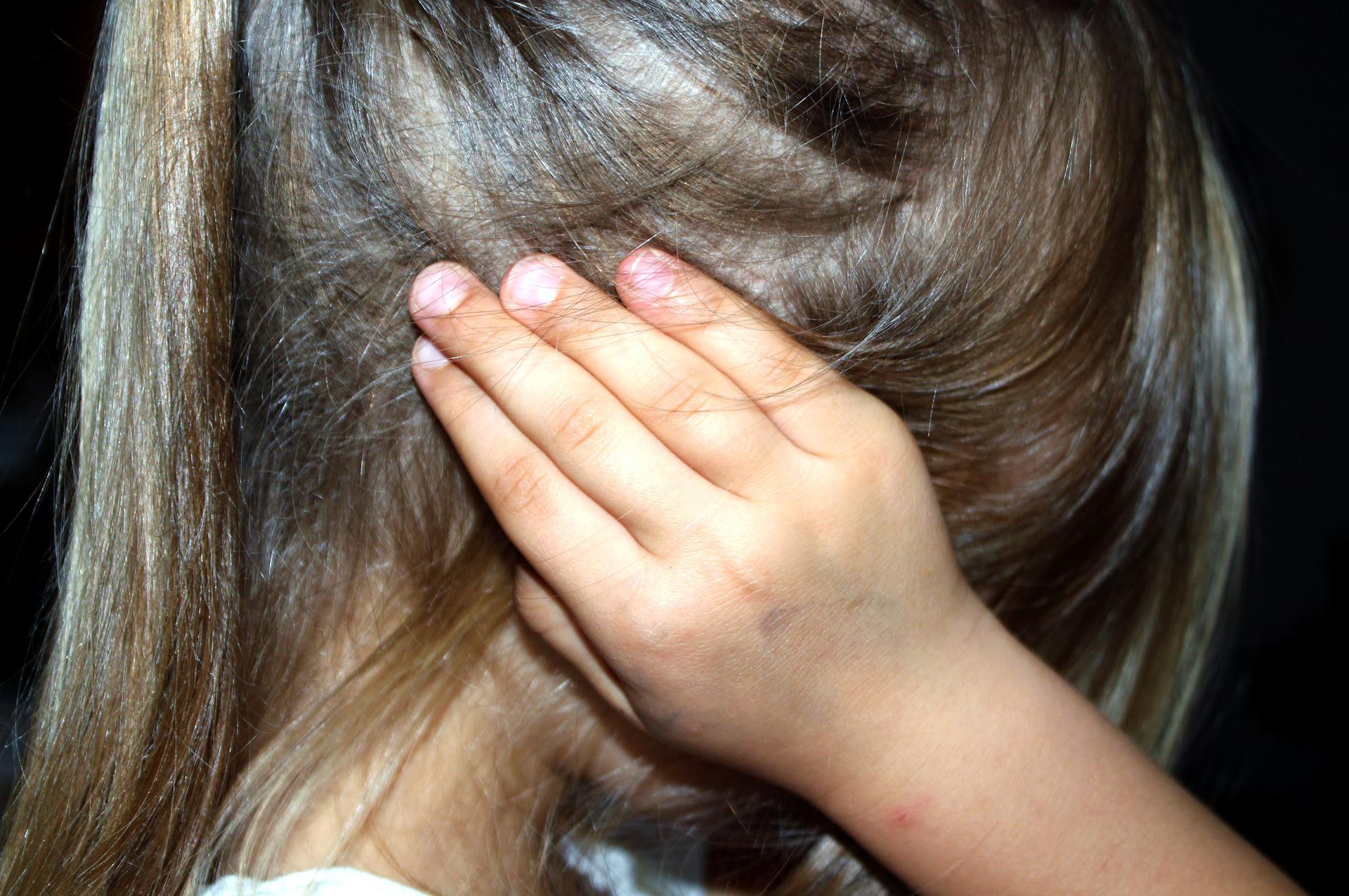 Les violences contre les enfants mineurs au sein de la famille