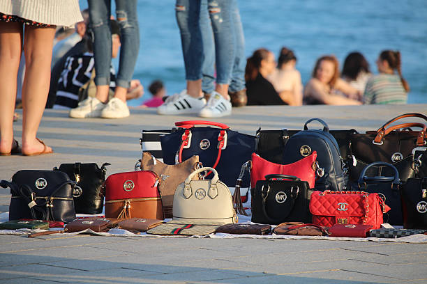 Bijoux ou sacs de contrefaçons : les recours et les sanctions possibles