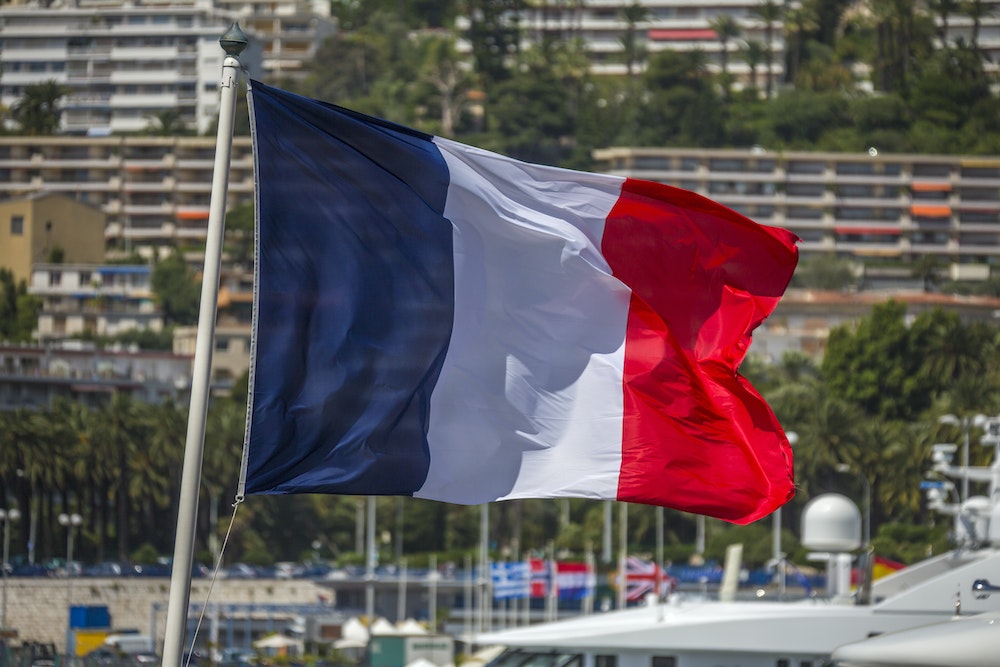 L’acquisition de la nationalité française: Une exploration détaillée des procédures et des implications légales