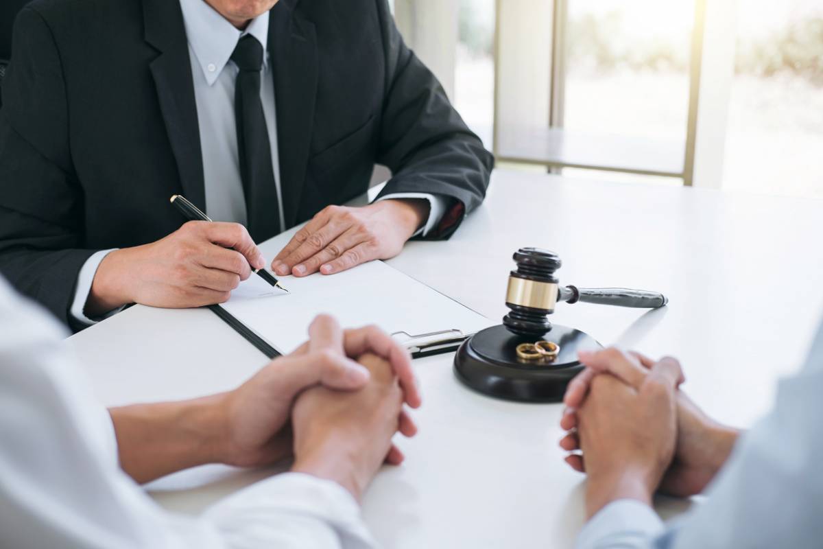 Comment choisir son avocat pour un divorce ?