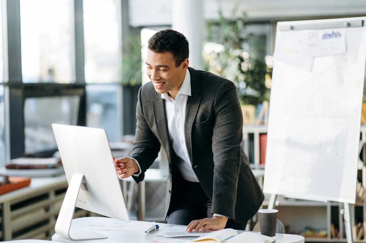 Nouvelles formes de travail et protection juridique des travailleurs indépendants : un enjeu majeur
