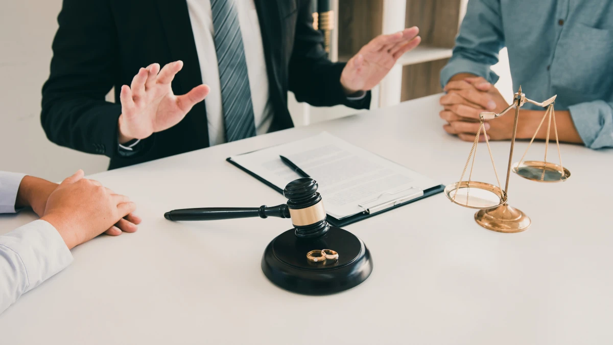 Les répercussions dévastatrices des divorces conflictuels : comment protéger les intérêts de tous