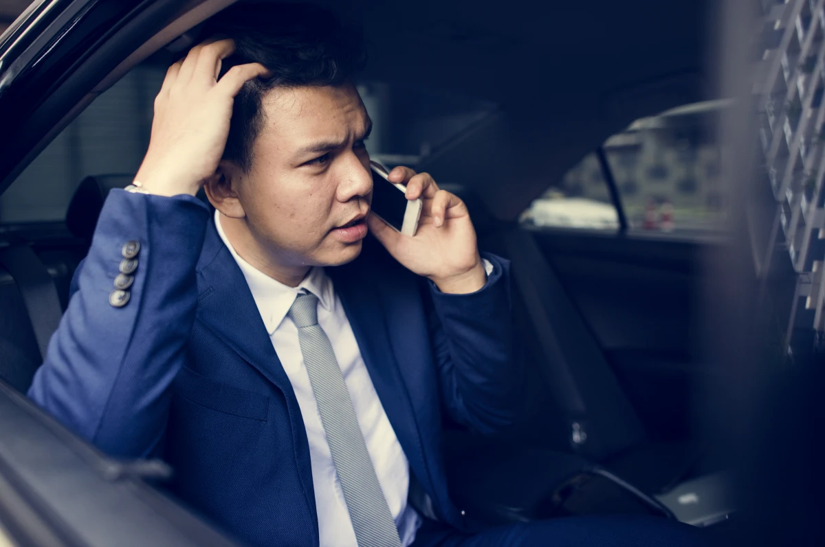 Comment la loi encadre-t-elle le bonus-malus pour les véhicules de location ?