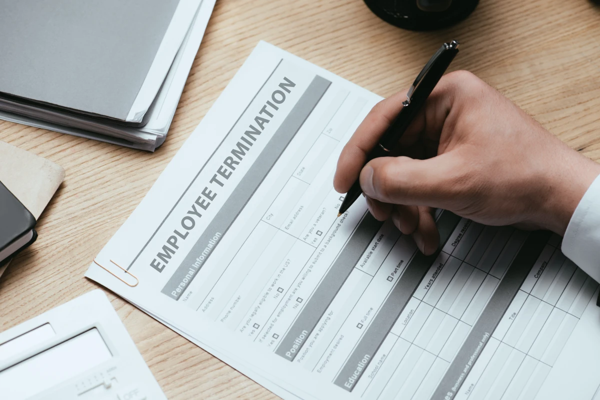 La prise d'acte : quand l'employé rompt le contrat aux torts de l'employeur