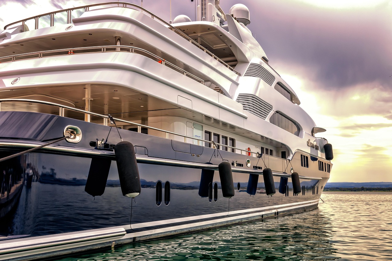 En quoi un avocat en droit maritime, droit de la plaisance et droit des transports sur la Côte d’Azur est utile ?