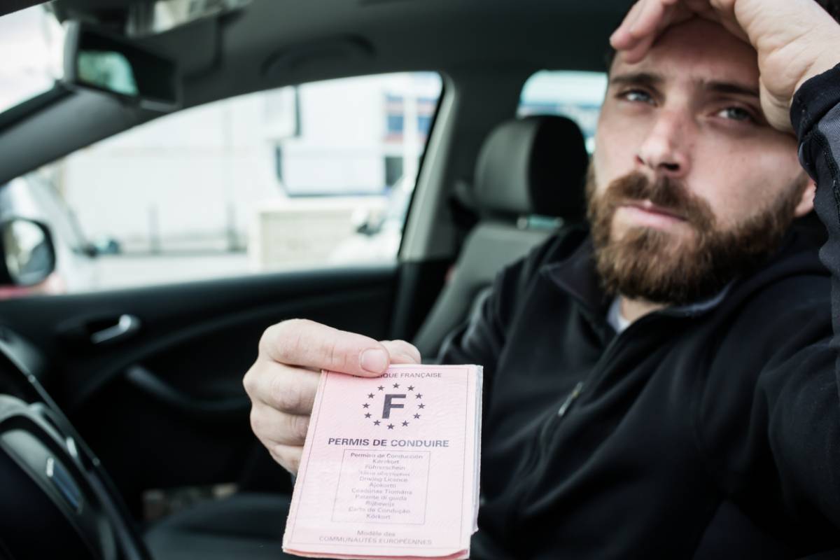 Comment contester un refus d'obtempérer sans perdre son permis de conduire ?